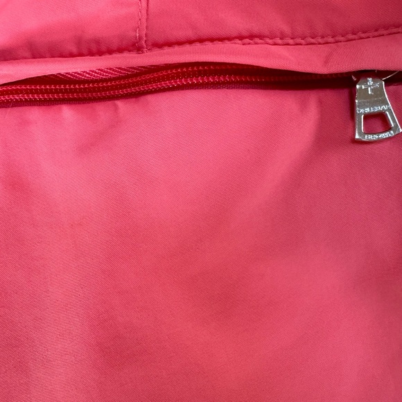 Orlebar Brown Swim Trunks Men's Size 32
Lined OB Classic Bulldog Shorts Coral - Picture 9 of 9